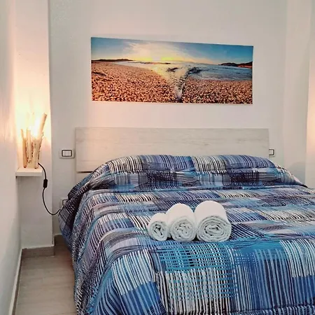 Followthesun- Fronte Mare 3*